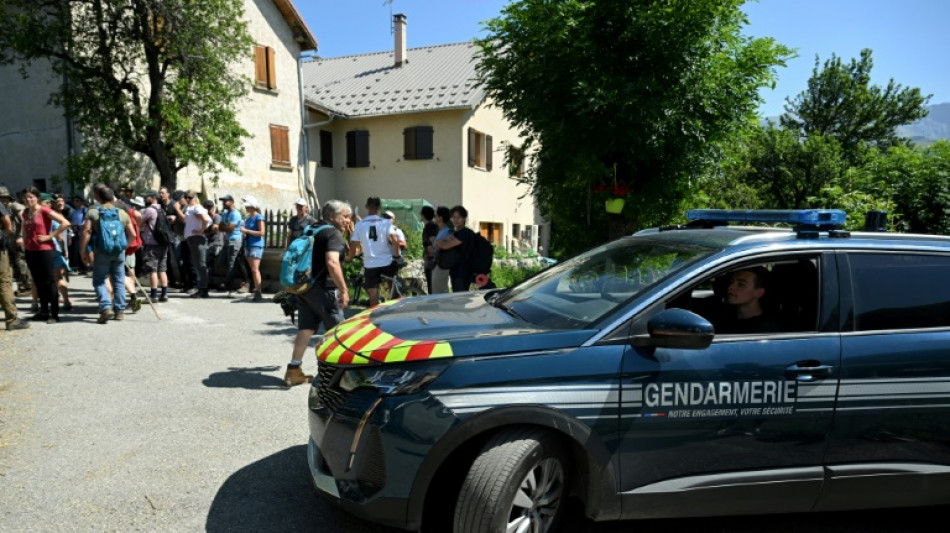 Disparition d'Emile: dispositif "cibl&eacute;" sur le hameau pour retrouver le petit gar&ccedil;on