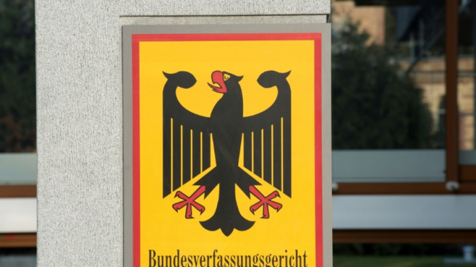 Streit um Auskunftsanspruch von Bundestag &uuml;ber Verfassungsschutz in Karlsruhe