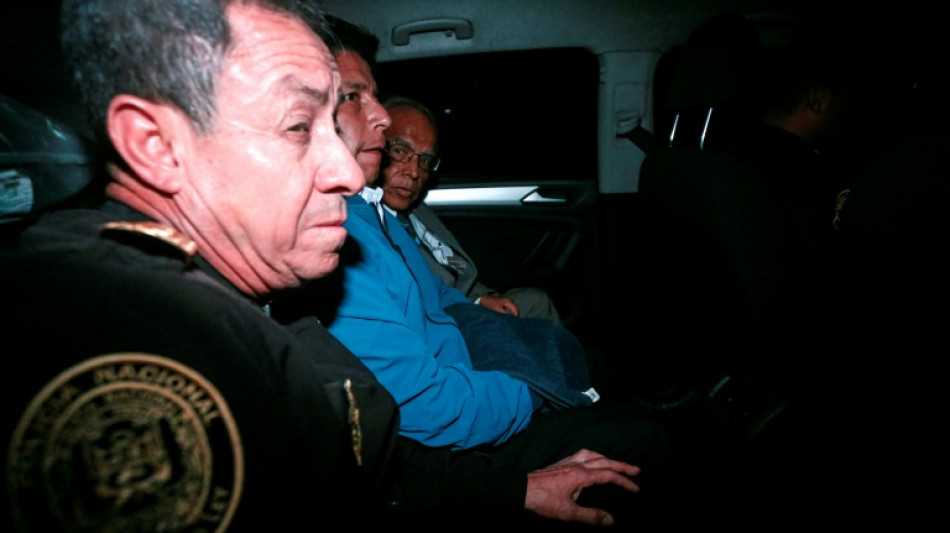 Allanan la casa del jefe de la polic&iacute;a peruana por el  caso contra el expresidente Castillo