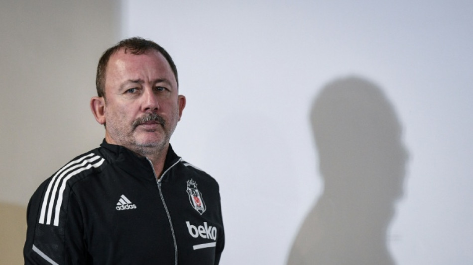 Sergen Yal&ccedil;in &eacute; anunciado como novo t&eacute;cnico da sele&ccedil;&atilde;o da Turquia