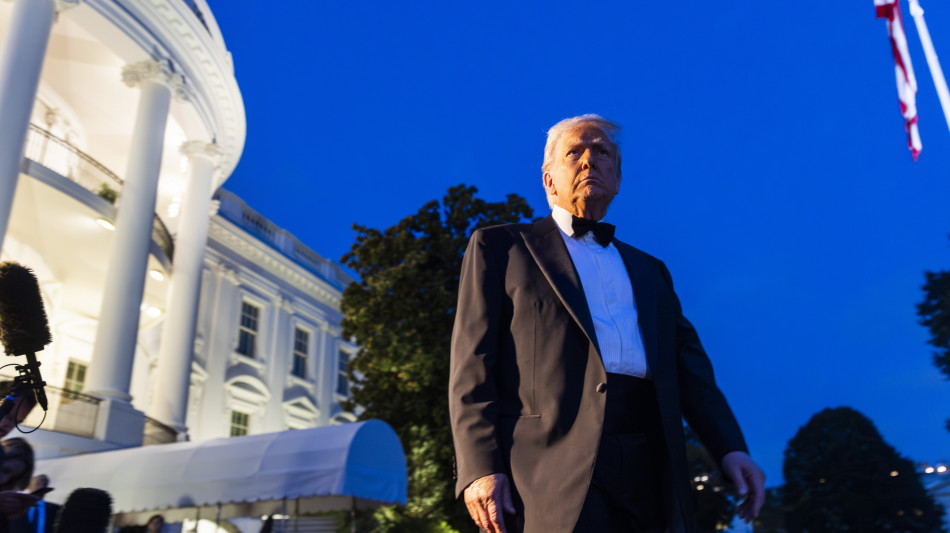 Leader dem denuncia,con Trump sulla strada della dittatura