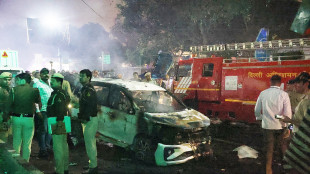 Auto esplode vicino al Forte di Delhi, otto morti