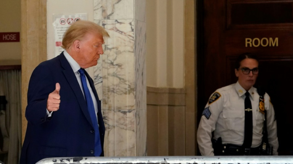 Un juez impone 10.000 d&oacute;lares de multa a Trump por sus declaraciones
