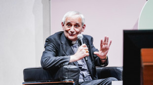 Zuppi, parrocchie aperte a tutti, no ad accessi limitati