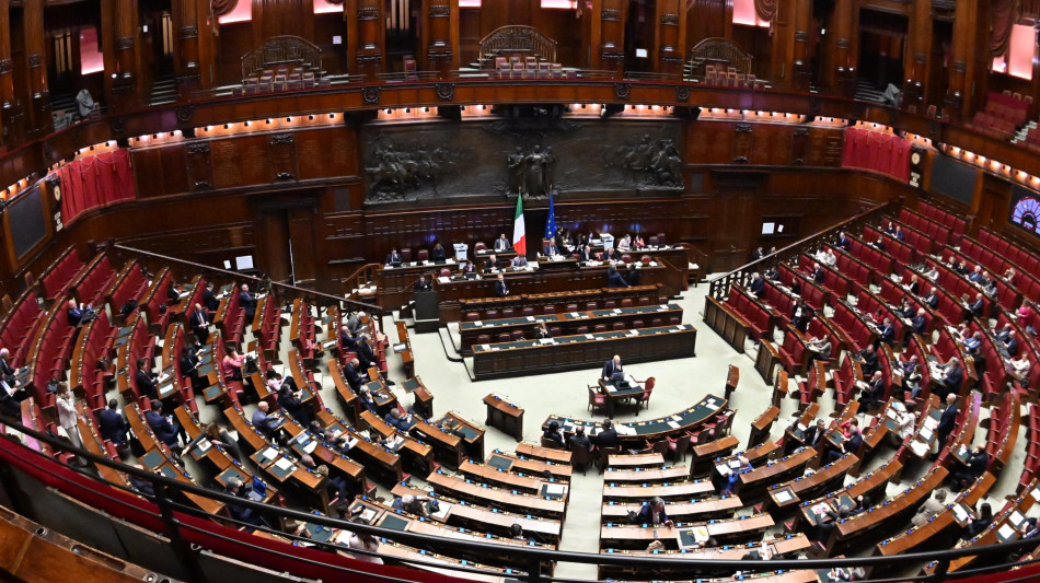 S&igrave; della Camera alla fiducia sulla manovra