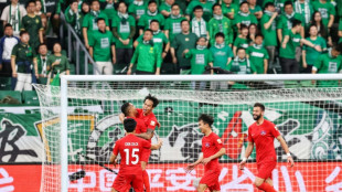 Chinese football fans out in force for Super League return