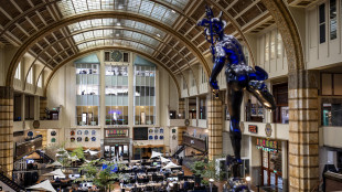 Borsa: l'Europa prosegue fiacca dopo i tassi Bce, Milano -0,3%