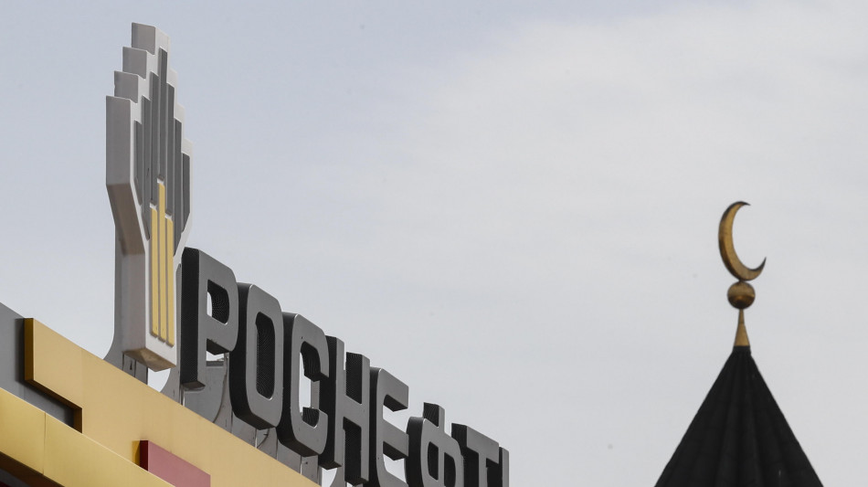 Stretta sul petrolio russo, Gb sanziona Rosneft e Lukoil