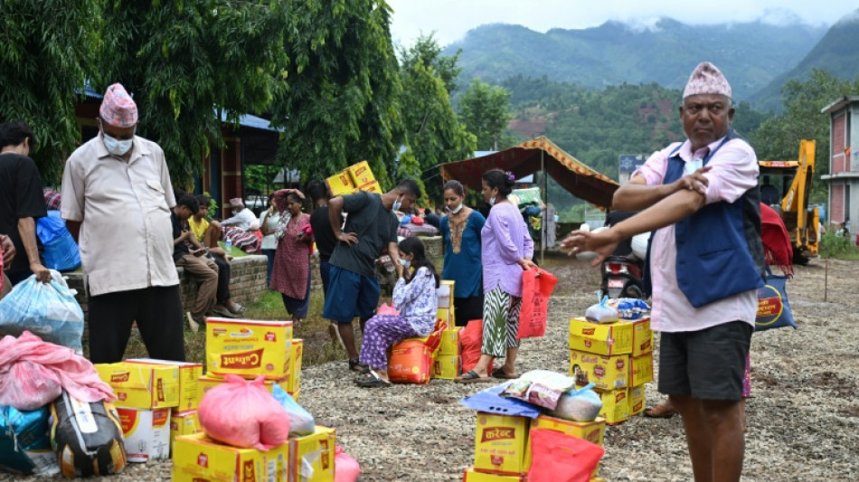 Vast aid challenge after 'Himalayan tsunami' devastates Nepal