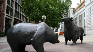 Borsa: l'Europa chiude contrastata, Parigi -0,44%, Londra +0,23%
