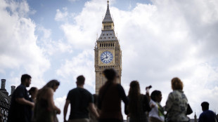 Deficit di bilancio a sorpresa in Gb, a luglio per 1,8 miliardi di sterline