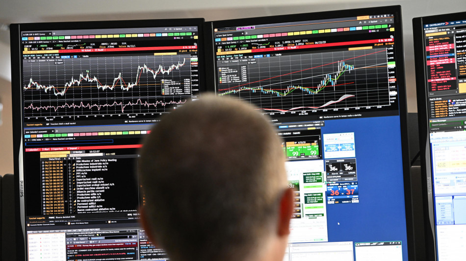 Lo spread tra Btp e Bund apre stabile a 81 punti
