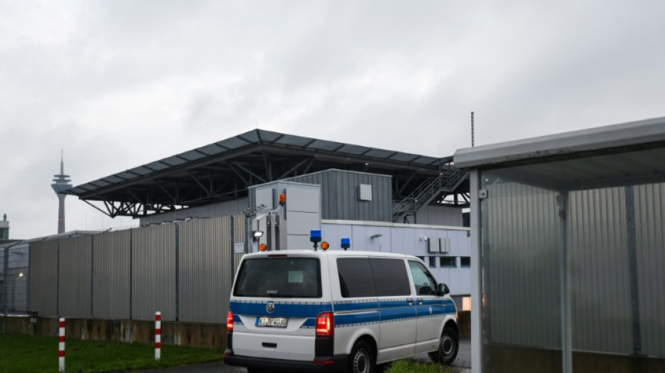 Prozess gegen mutma&szlig;lichen IS-K&auml;mper in D&uuml;sseldorf begonnen