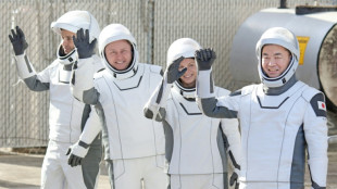 Quatro astronautas da ISS retornam com sucesso &agrave; Terra ap&oacute;s evacua&ccedil;&atilde;o m&eacute;dica