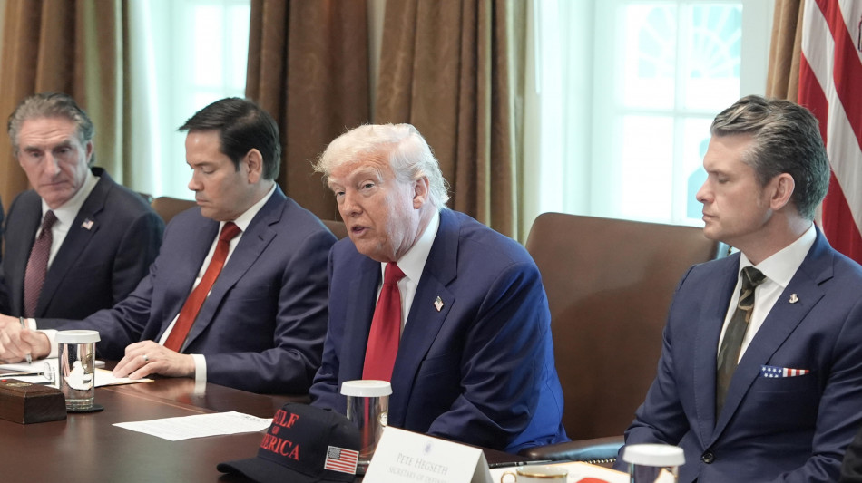 Trump, 'Carney a breve alla Casa Bianca'