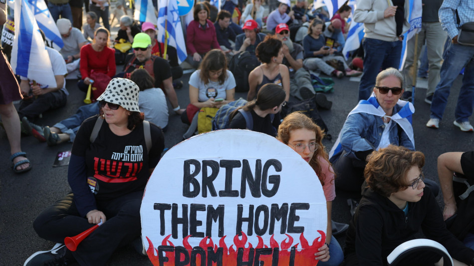 Hamas pubblica video di due ostaggi a Gaza da 547 giorni