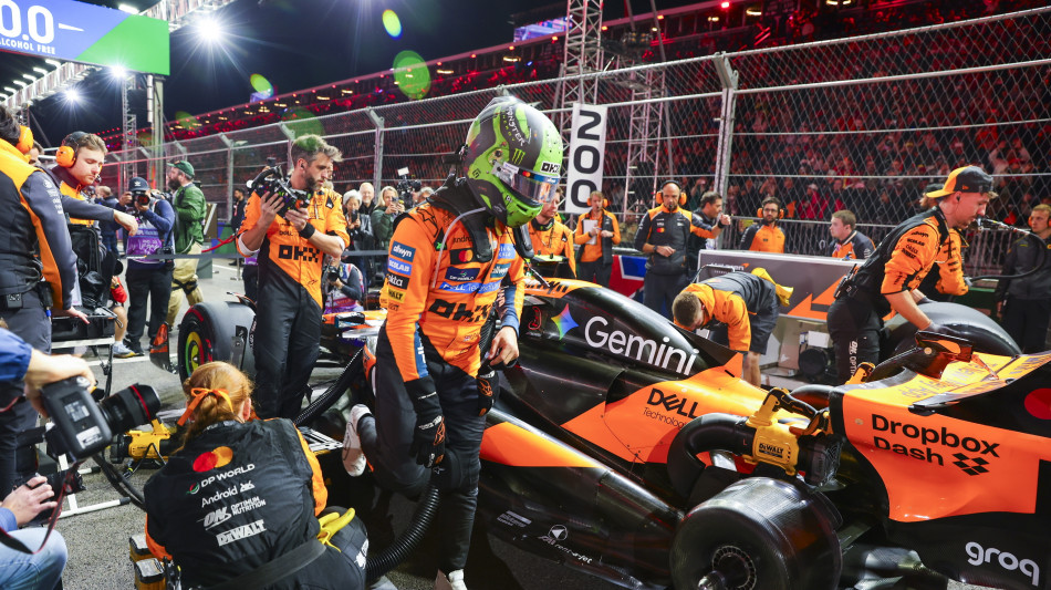 F1:Las Vegas; Verstappen subito in testa, ottava Ferrari Leclerc