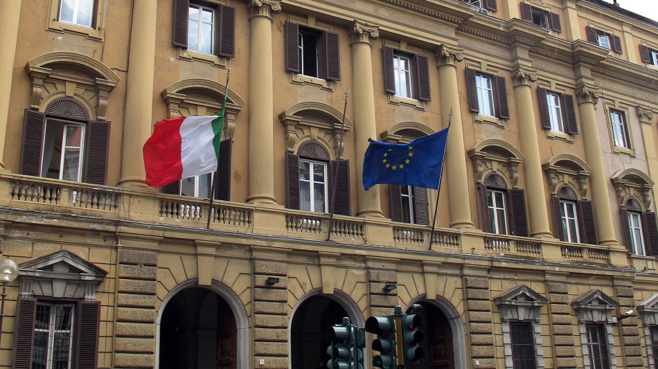 Lo spread tra Btp e Bund tedeschi chiude in rialzo a 82,3 punti