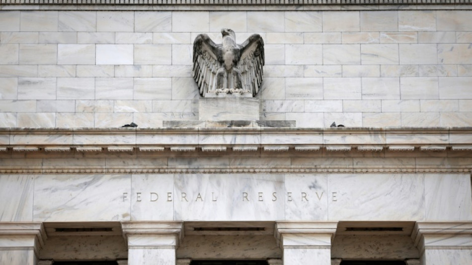Fed mant&eacute;m juros na faixa 5,25%-5,50% &agrave; espera de mais 'confian&ccedil;a' para cortes