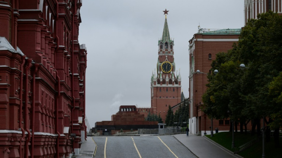 Encarcelan a tres poetas en Rusia por leer textos antib&eacute;licos