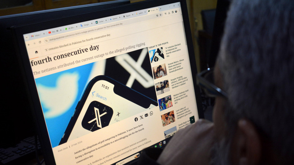Startup vuole riportare in vita Twitter, X rivendica il nome e il logo