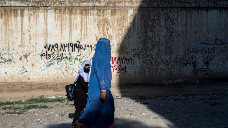 EU zeigt sich "besonders besorgt" um Frauen und M&auml;dchen in Afghanistan
