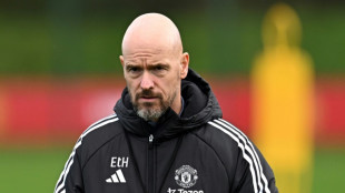 Ten Hag urges Man Utd to prepare for test from 'mad' Everton