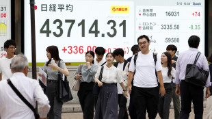 Borsa: Asia positiva, Tokyo brinda a dimissioni Ishiba