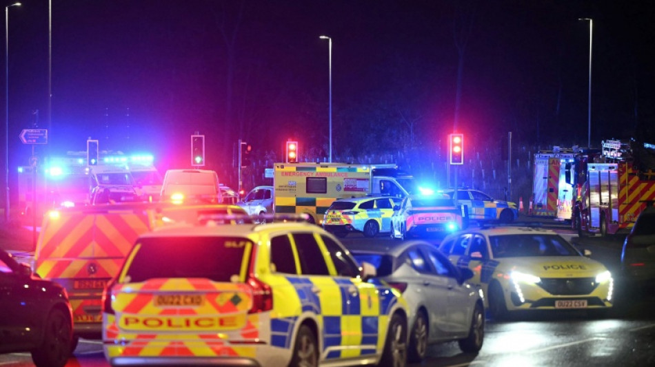 Polizei: Neun Menschen bei Angriff in Zug in England lebensgefährlich verletzt