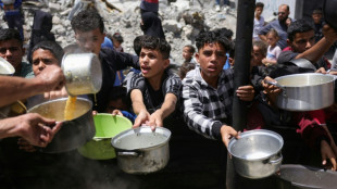 Reino Unido suspende negociações comerciais com Israel e convoca sua embaixadora por conflito em Gaza