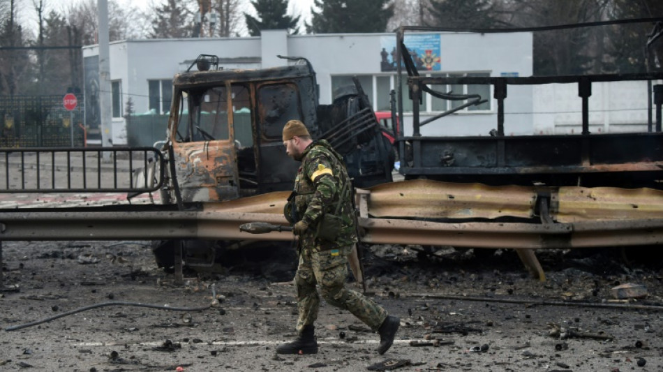 Fitch y S&P degradan la calificaci&oacute;n de Ucrania, Moody's advierte a Rusia y a Ucrania