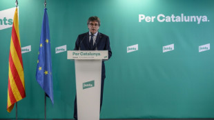 El gobierno español resta importancia a la ruptura con el partido del independentista catalán Puigdemont