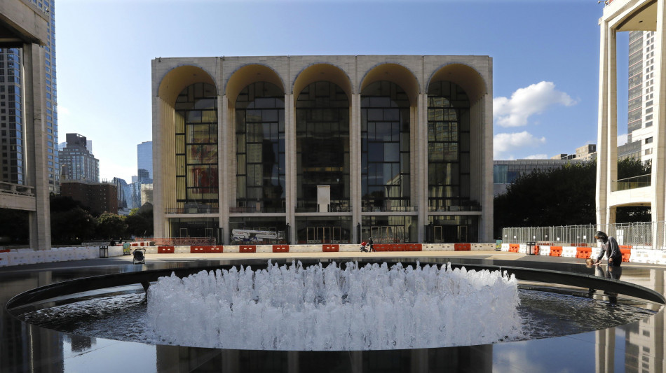 Met Opera sempre pi&ugrave; in rosso, esaurito un terzo del capitale investito