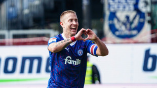 2. Liga: Verr&uuml;cktes Spiel auf Schalke - Kiel jubelt