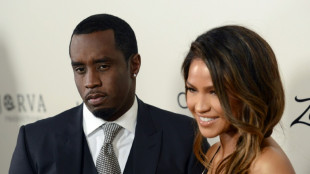 Ex de P.Diddy conclui depoimento sombrio em julgamento contra rapper