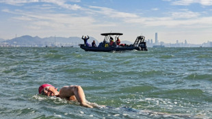 Delírio e analgésicos: a conquista de Hong Kong pelo mar em menos de 21 horas