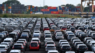 Neuwagenmarkt im Oktober im Plus - E-Auto-Abs&auml;tze schwach