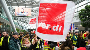 Tarifstreit im Einzelhandel: Verdi droht mit St&ouml;rungen im Weihnachtsgesch&auml;ft