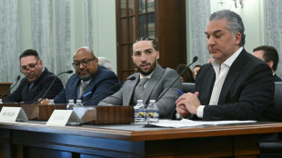 De La Hoya and Ali's grandson slam proposed federal boxing reform