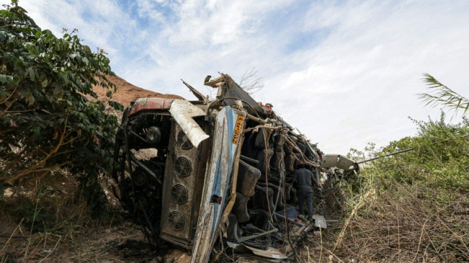 Ao menos 37 mortos em acidente de &ocirc;nibus no Peru