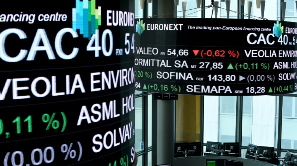 La Bourse de Paris poursuit sa remont&eacute;e
