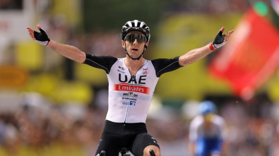Tour de France: Adam Yates s'impose devant son fr&egrave;re jumeau et prend le maillot jaune