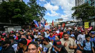 Venezuela advierte a EEUU sobre un plan para colocar explosivos en su embajada en Caracas