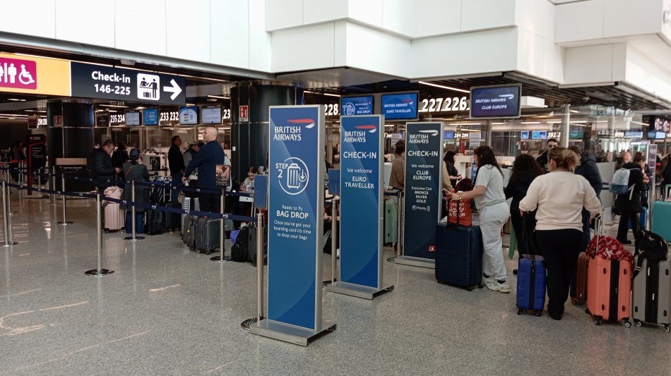 Treni, aerei e pullman, 'biglietti per Pasqua un salasso'