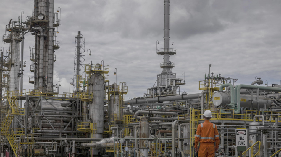 Il petrolio &egrave; in lieve aumento, Wti a 79,51 dollari (+0,65%)