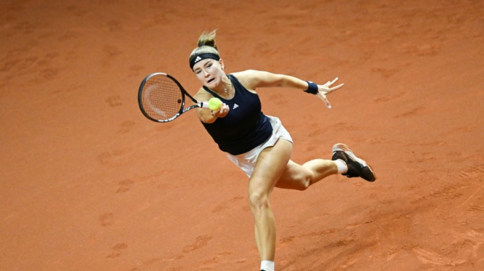 Muchova battles past Svitolina to book Stuttgart final berth