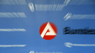 Jahreszeitlich &uuml;blich: Arbeitslosenzahl steigt auf &uuml;ber drei Millionen 