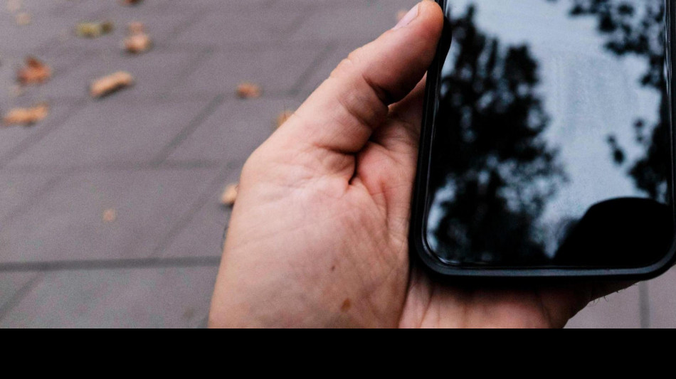 Minore torturato a Torino, sequestrati telefoni e video