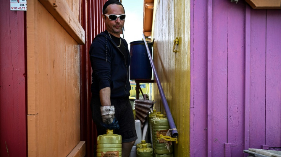 Sur l'&icirc;le d'Ol&eacute;ron, le croustillant march&eacute; des huiles usag&eacute;es
