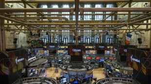 Wall Street ouvre en baisse, les semi-conducteurs d&eacute;clenchent une consolidation